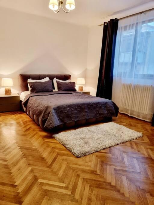 Cozy Apartment Near City Center 布加勒斯特 外观 照片