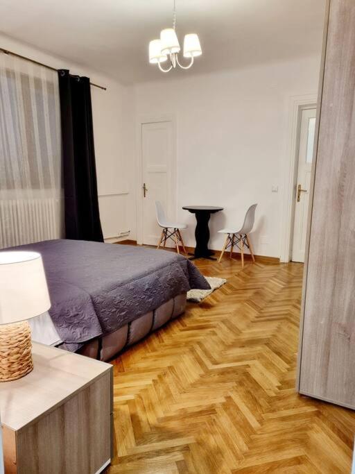Cozy Apartment Near City Center 布加勒斯特 外观 照片