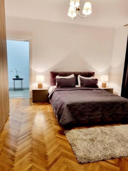 Cozy Apartment Near City Center 布加勒斯特 外观 照片