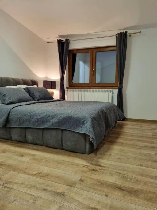 Cozy Apartment Near City Center 布加勒斯特 外观 照片